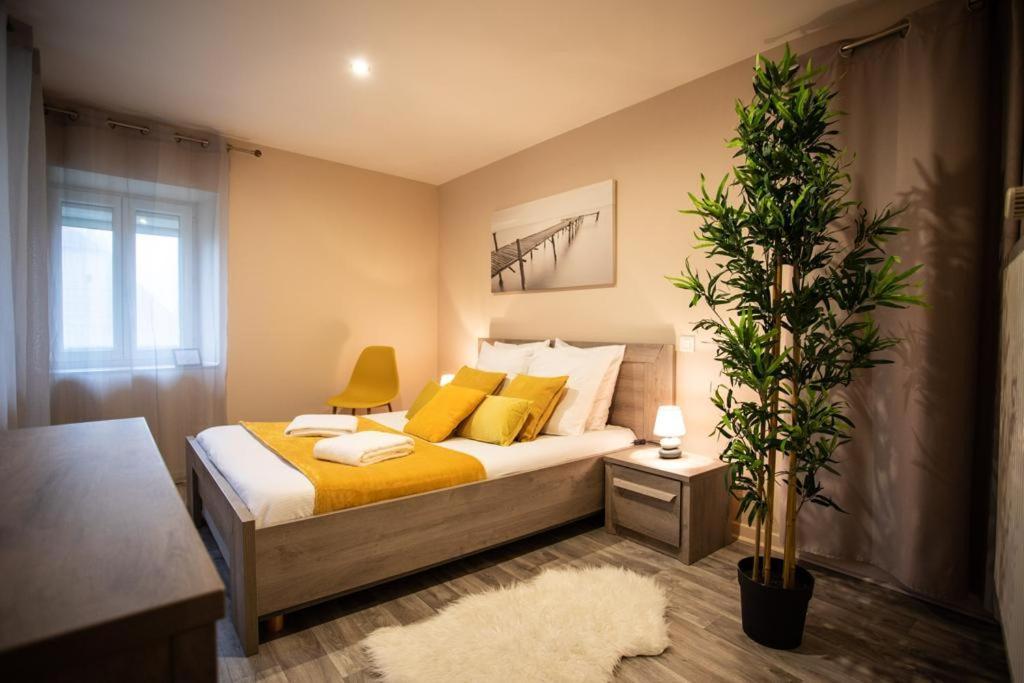 Saint-Vit La Madeleine -Gare - Centre-Ville - Home-One מראה חיצוני תמונה