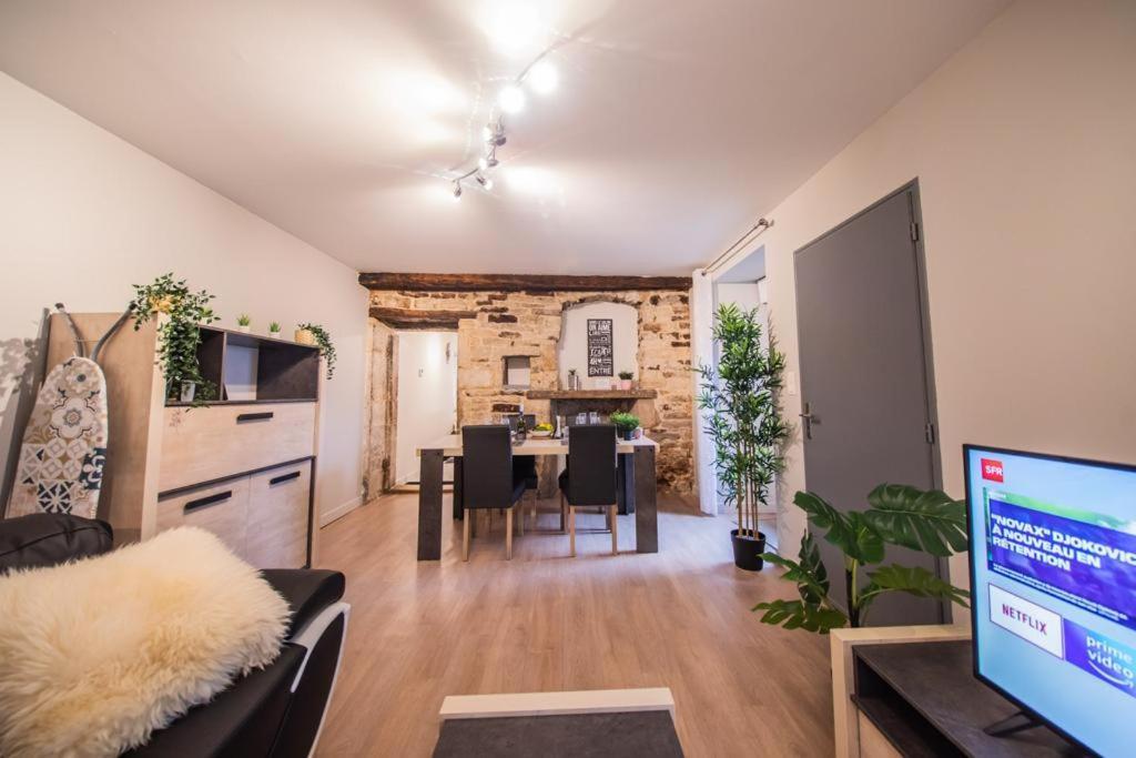 Saint-Vit La Madeleine -Gare - Centre-Ville - Home-One מראה חיצוני תמונה